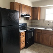 4415 N 62nd St-Unit -Multiple in Omaha, NE - Building Photo - Building Photo