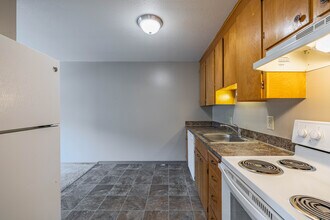 Cascade Village in Ellensburg, WA - Building Photo - Building Photo