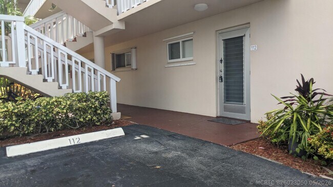 property at 2856 Garden Dr S
