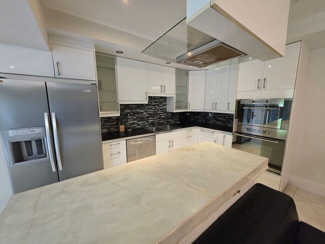 property at 372 Puu Way