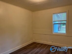 409 Ponroy St in Scottsboro, AL - Building Photo - Building Photo