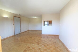 4812 Ravens Crest Dr in Plainsboro, NJ - Building Photo - Building Photo