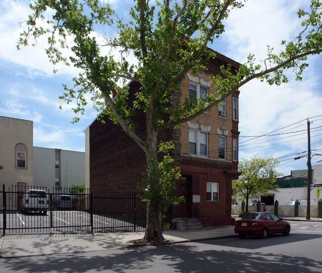 250 Jefferson St in Newark, NJ - Building Photo - Building Photo