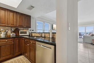 1901 1st St N in Jacksonville Beach, FL - Foto de edificio - Building Photo