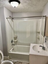 1236 S Floyd St in Louisville, KY - Building Photo - Building Photo
