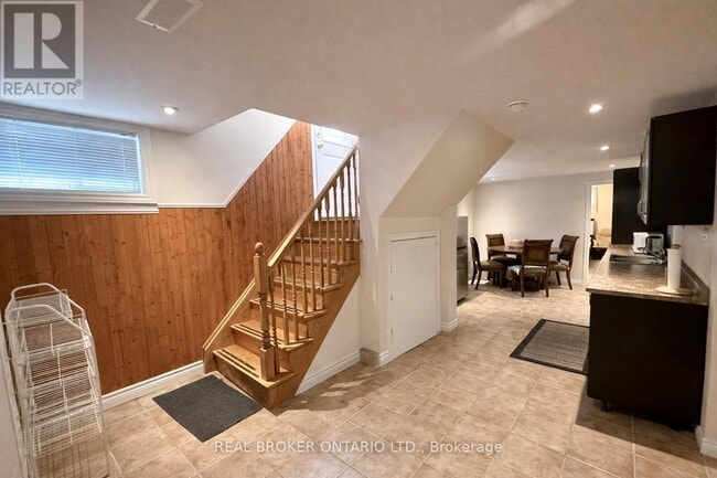 1602 Coram Crescent in Mississauga, ON - Building Photo - Building Photo