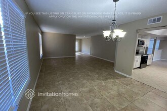 9056 Quail Creek Dr in Tampa, FL - Foto de edificio - Building Photo