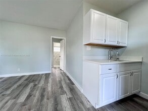 2901 NW 18th St in Fort Lauderdale, FL - Building Photo - Building Photo