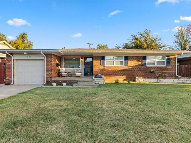 3229 NW 68th St