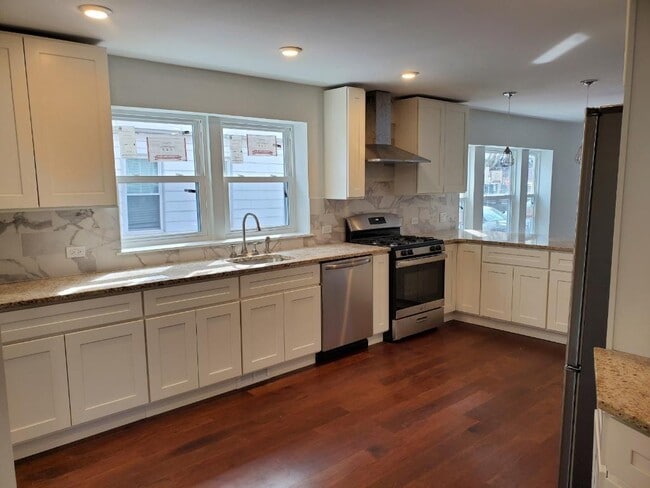79 Bailey Rd, Unit 1