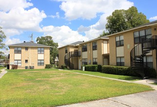 Southmore Apartments in Houston, TX - Building Photo - Building Photo