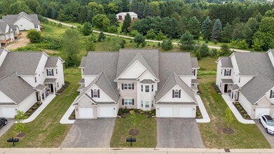 1867 Woodland Way in Slinger, WI - Building Photo - Building Photo