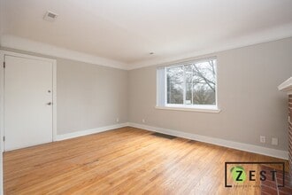 9770 Outer in Detroit, MI - Foto de edificio - Building Photo