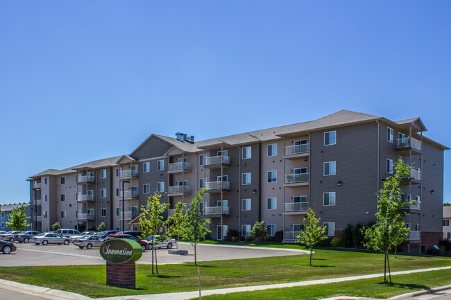 Innovation Village in Brookings, SD - Foto de edificio - Building Photo