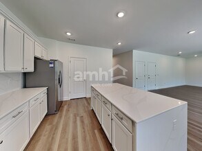 213 Chase Ln in Mcdonough, GA - Foto de edificio - Building Photo