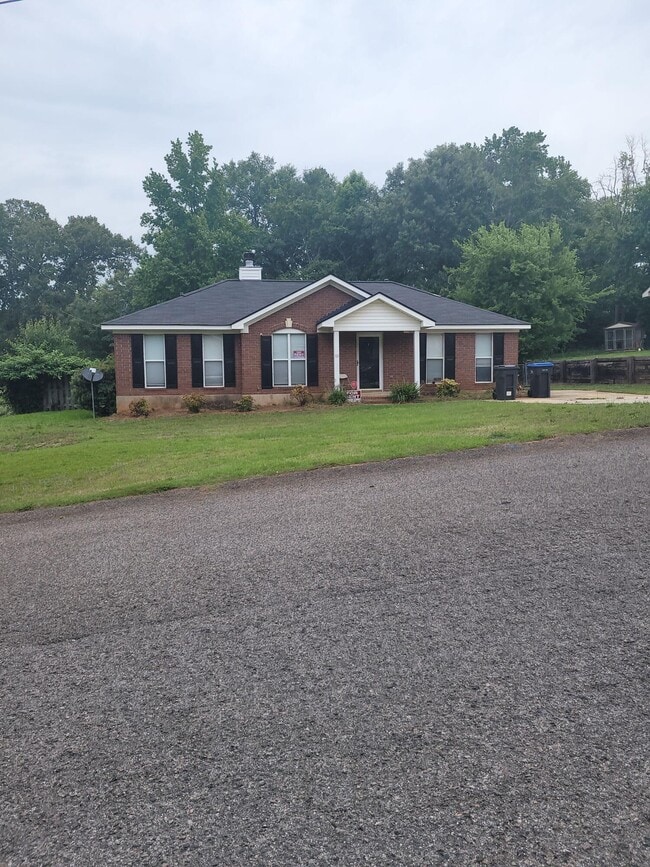property at 1012 Cedarview Cir