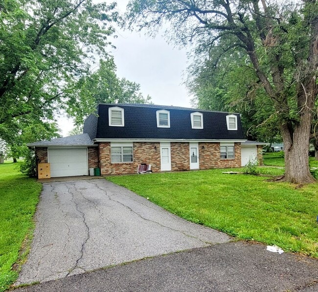 property at 4819 E Meadow Lark Mdw