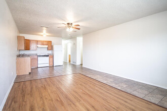 6307 24th St in Lubbock, TX - Foto de edificio - Building Photo