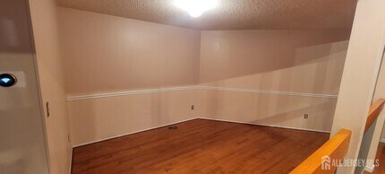 24 Cotoneaster Ct in Monmouth Junction, NJ - Building Photo - Building Photo