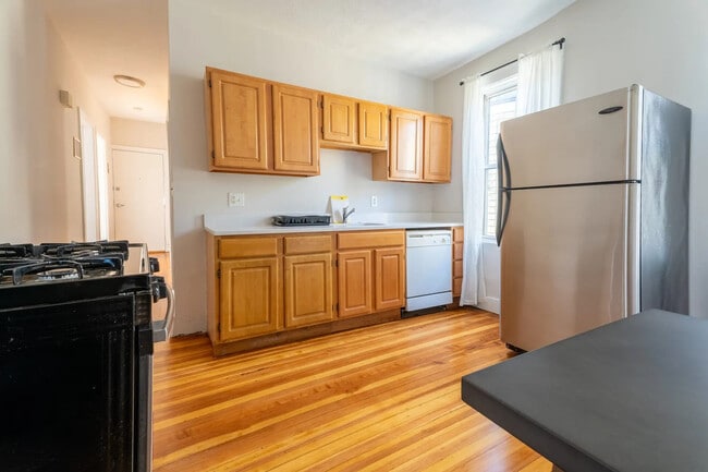 29 Edison Grn, Unit 3T