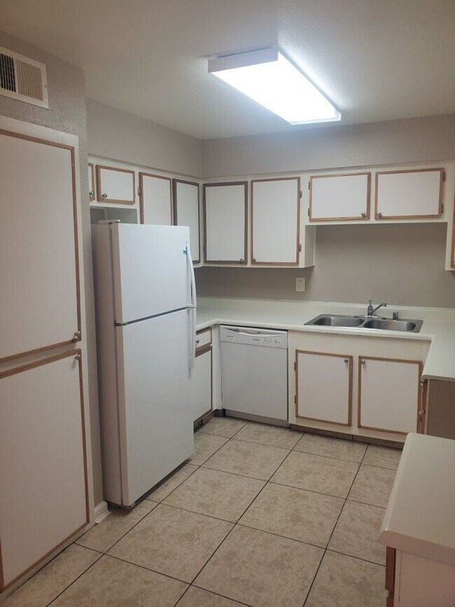 2301 N Tenaya WayUnit 2113 Rentals in Las Vegas, NV