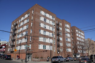 821 Lydig Ave Apartments