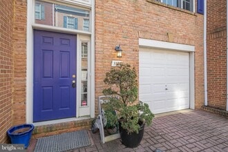 1122 N Vernon St in Arlington, VA - Building Photo - Building Photo