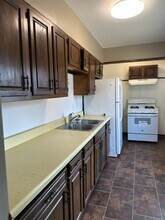 580 Genesee St, Unit Up in Rochester, NY - Building Photo - Building Photo