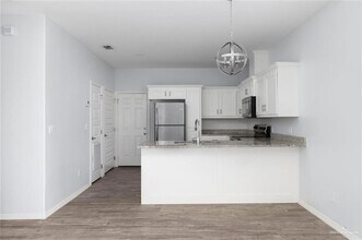 400 S Retama Ln, Unit 4 in Weslaco, TX - Building Photo - Building Photo