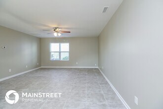 301 Collington Dr in Mebane, NC - Building Photo - Building Photo
