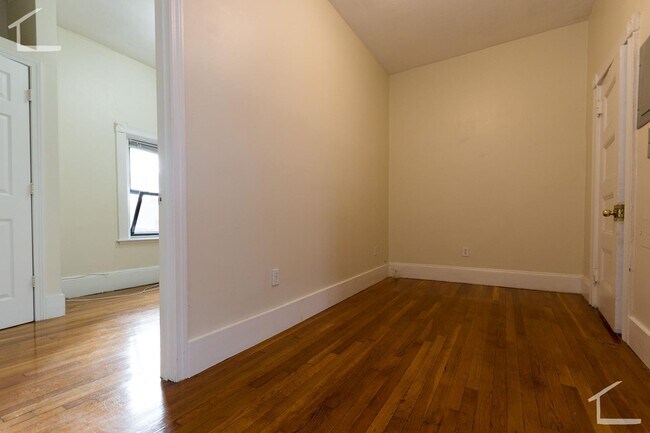 40 Bay State Rd in Boston, MA - Building Photo - Building Photo