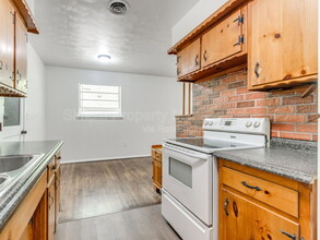 219 Boston St in Jones, OK - Building Photo - Building Photo