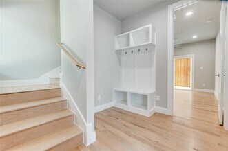 4401 Cabell Dr in Dallas, TX - Building Photo - Building Photo