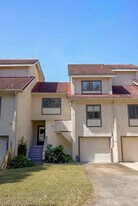 30 Marina Cove Dr in Niceville, FL - Building Photo