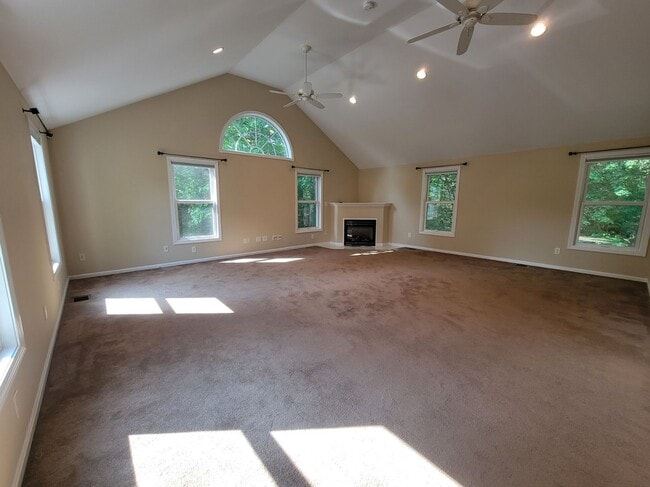 property at 29 Greenwich Rd