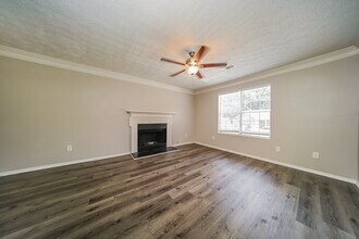 4919 Windsor Downs Dr in Decatur, GA - Building Photo - Building Photo