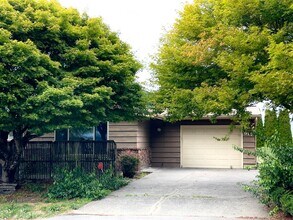 917 E Seattle St in Kent, WA - Building Photo - Building Photo