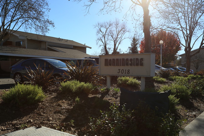 Morningside Apartments in Santa Rosa, CA - Foto de edificio - Building Photo