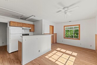 108 Austin St in Kyle, TX - Building Photo - Building Photo