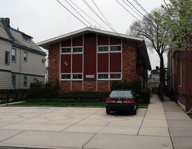 38 W 32nd St in Bayonne, NJ - Building Photo - Building Photo