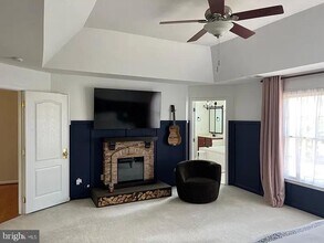 42655 Harris St in Chantilly, VA - Building Photo - Building Photo