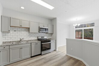 5905 Grenfell Loop in Bowie, MD - Foto de edificio - Building Photo