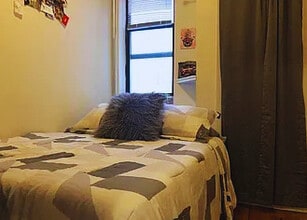 14 St Marks Pl in New York, NY - Foto de edificio - Building Photo