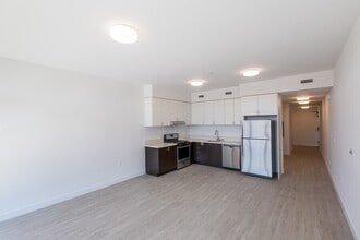 4435 Piedmont Ave in Oakland, CA - Building Photo - Building Photo