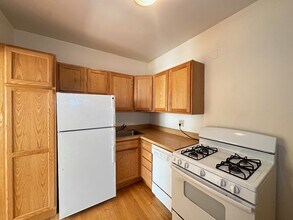 4301 N Francisco Ave, Unit 2 in Chicago, IL - Foto de edificio - Building Photo