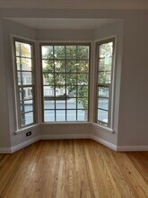 114 1/2 N Pass Ave, Unit Pass in Burbank, CA - Building Photo - Building Photo