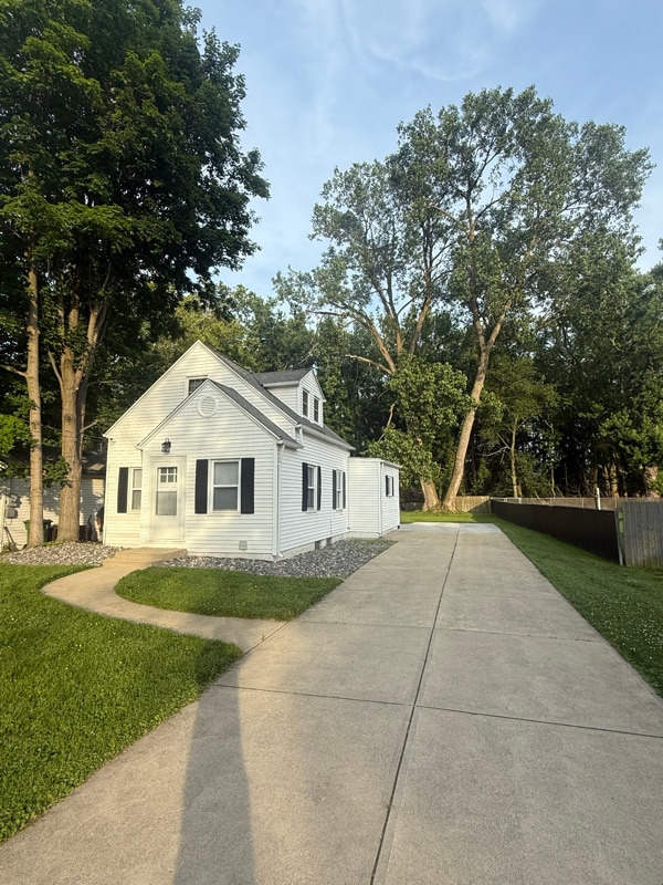 property at 36370 S Riverview Dr