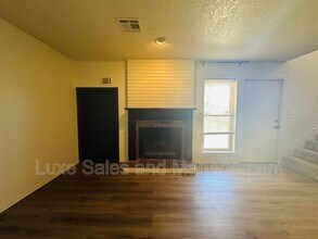 11413 Springhollow Rd in Oklahoma City, OK - Building Photo - Building Photo