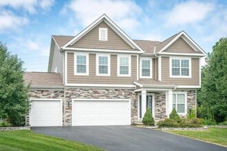 5400 Middlebury Loop in Lewis Center, OH - Building Photo - Building Photo