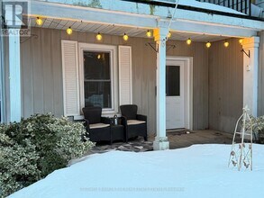 59 A Wellington St E in Aurora, ON - Building Photo - Building Photo